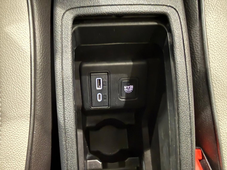 Vehicle Image 34