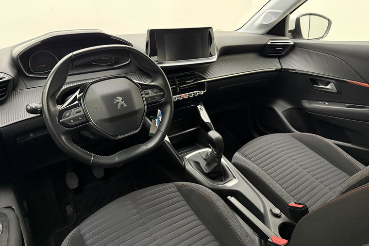 Vehicle Image 17