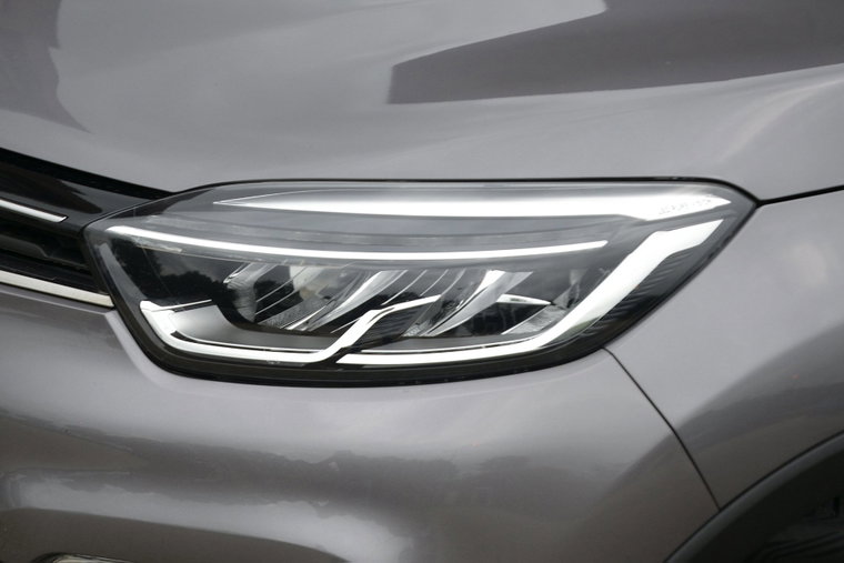 Vehicle Image 6