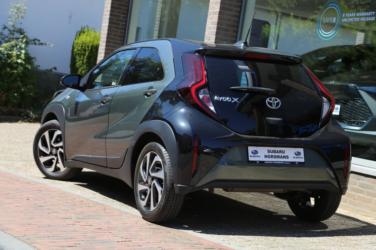 Vehicle Image 18