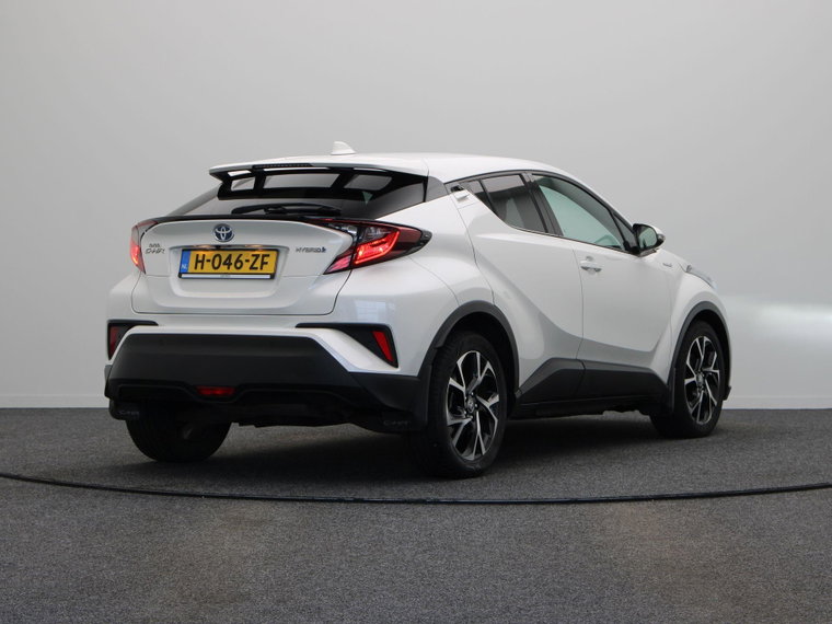 Vehicle Image 17