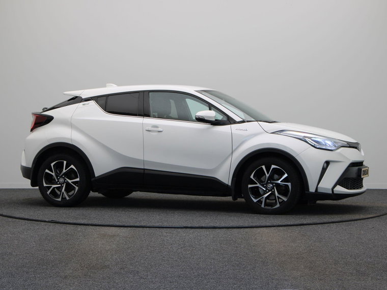 Vehicle Image 10