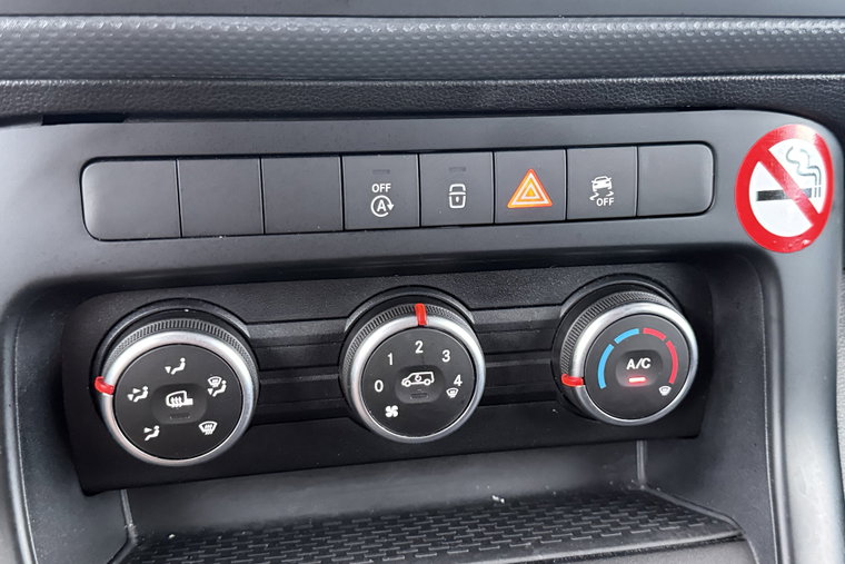 Vehicle Image 28