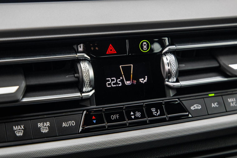 Vehicle Image 43
