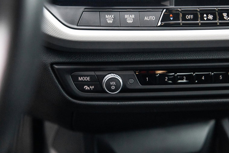 Vehicle Image 47