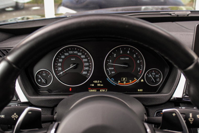 Vehicle Image 24