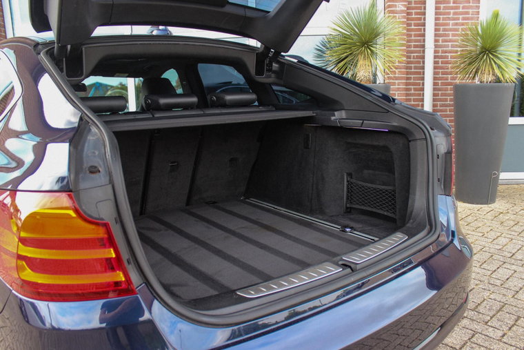 Vehicle Image 33
