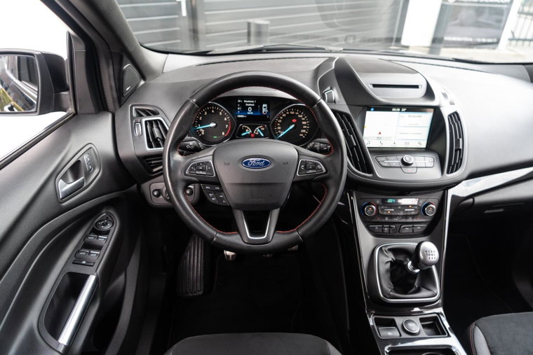 Vehicle Image 13