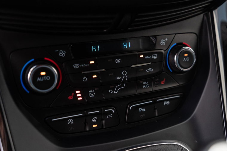 Vehicle Image 22