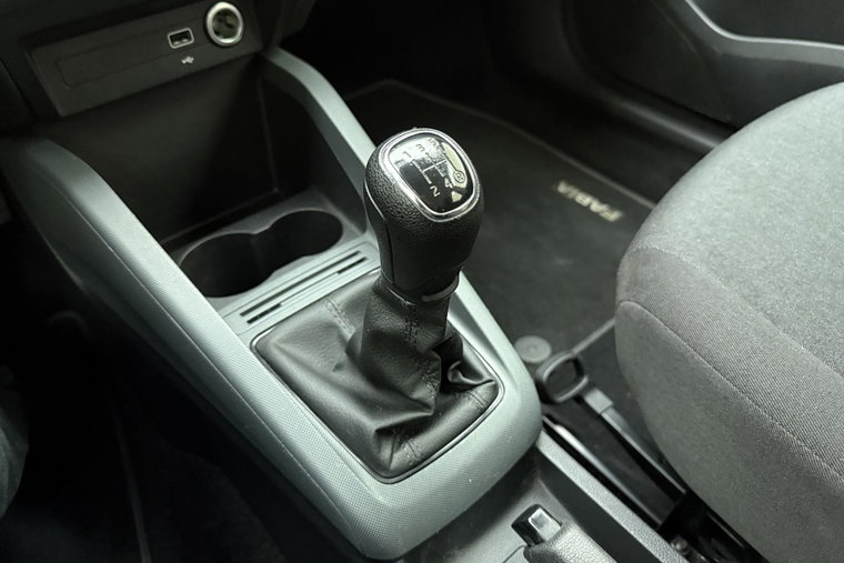 Vehicle Image 22
