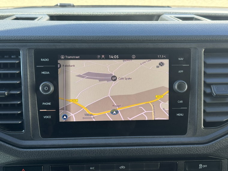 Vehicle Image 27