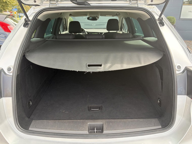 Vehicle Image 33