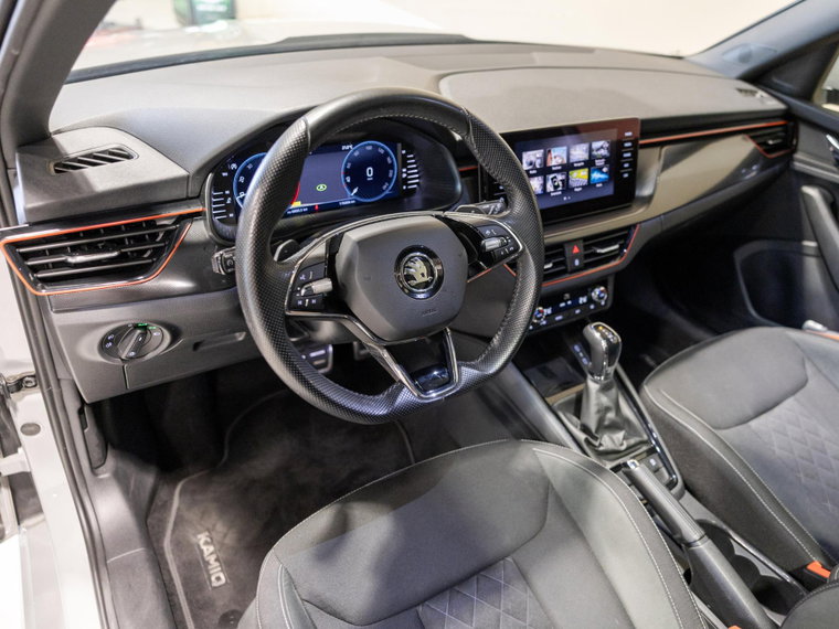 Vehicle Image 18