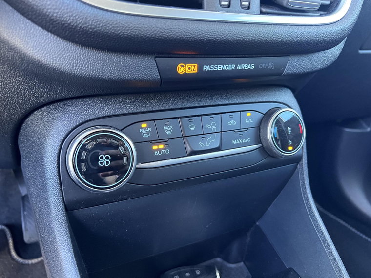 Vehicle Image 26