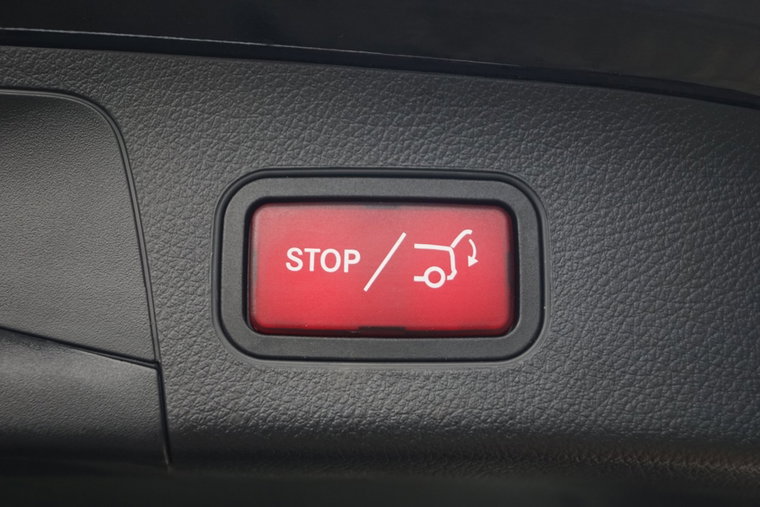 Vehicle Image 35