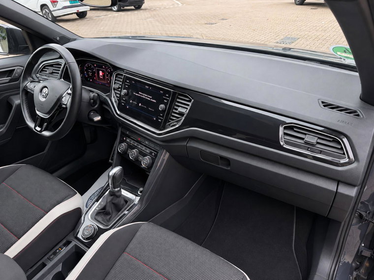 Vehicle Image 30
