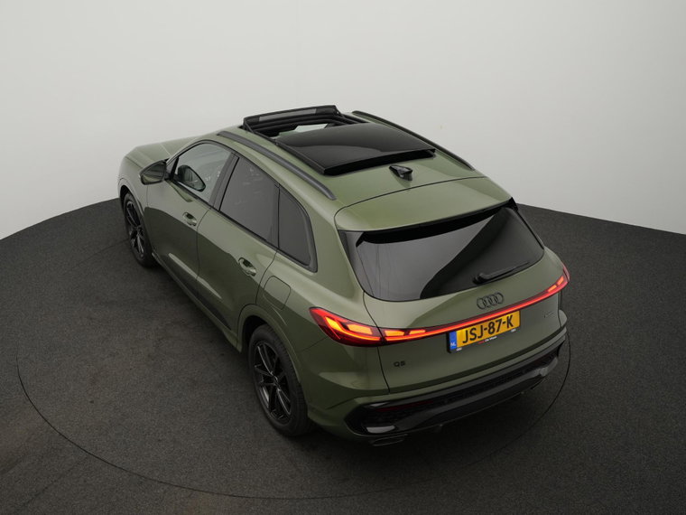 Vehicle Image 47