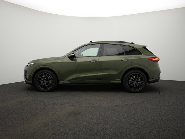 Vehicle Image 48