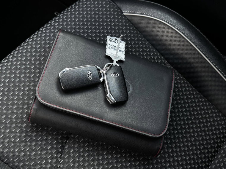 Vehicle Image 31