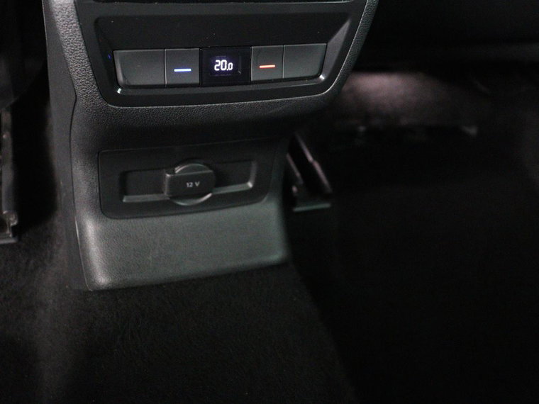 Vehicle Image 40