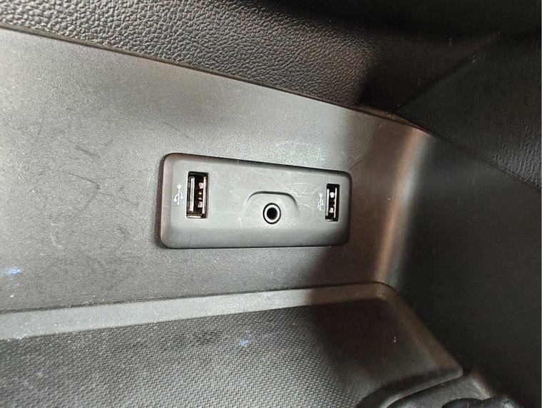 Vehicle Image 17