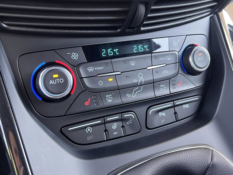 Vehicle Image 32