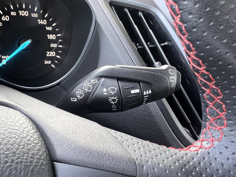 Vehicle Image 40