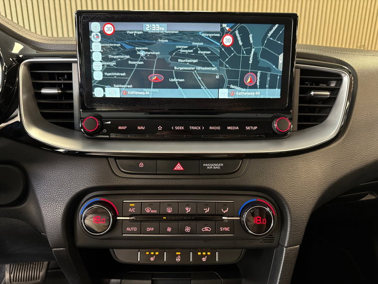 Vehicle Image 37