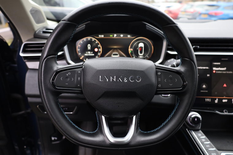 Vehicle Image 18