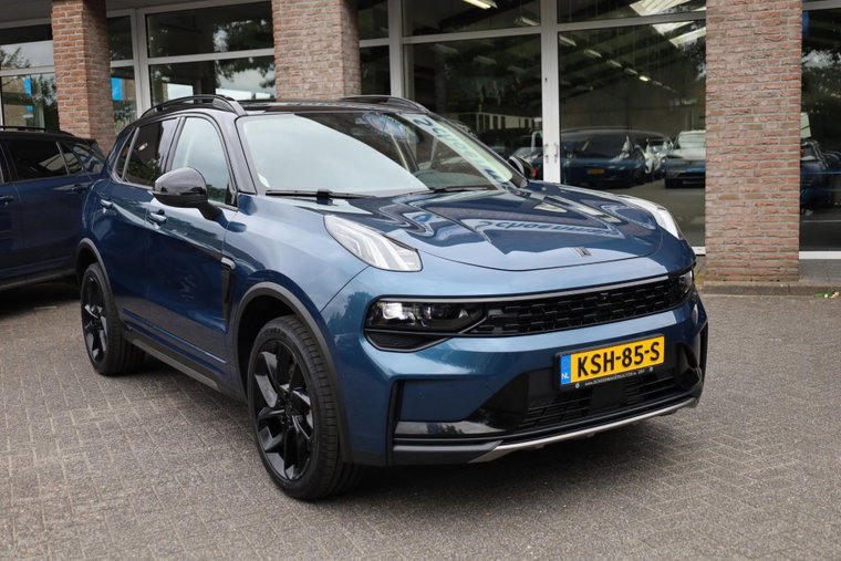 Vehicle Image 4