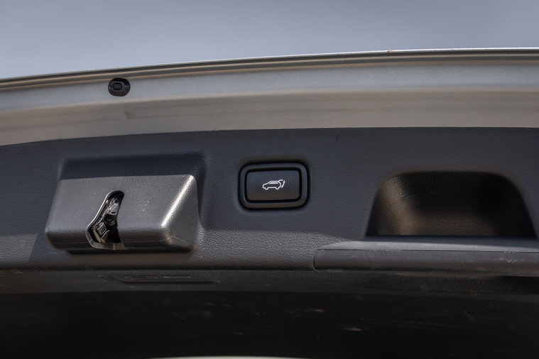 Vehicle Image 38