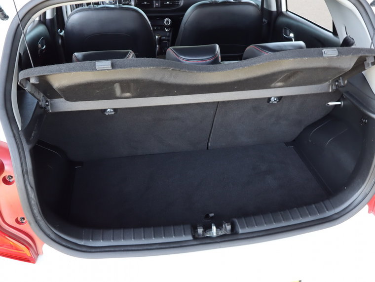 Vehicle Image 33