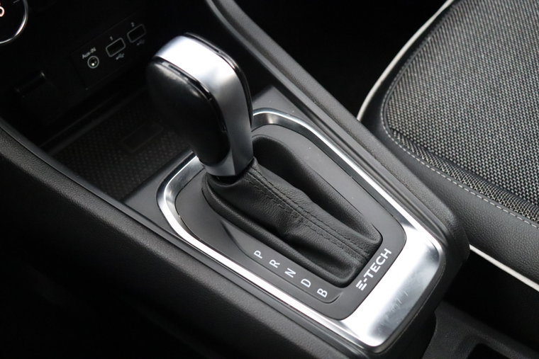 Vehicle Image 23