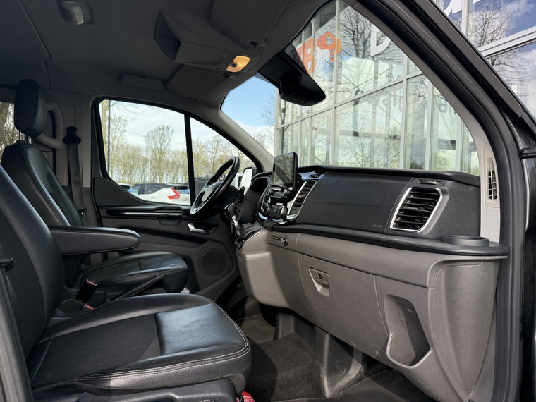 Vehicle Image 17