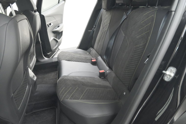 Vehicle Image 35