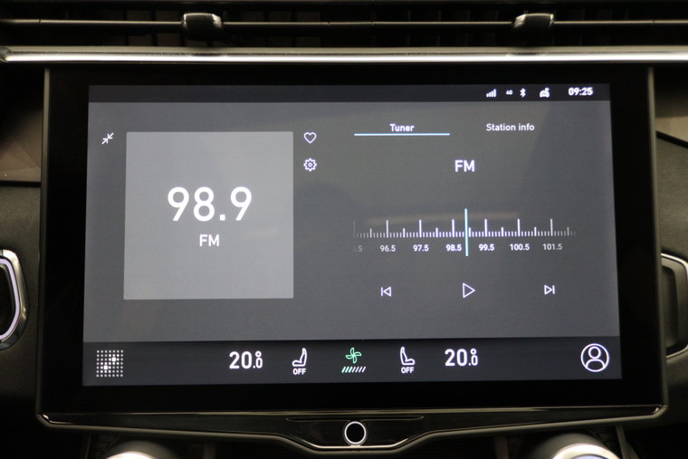 Vehicle Image 44