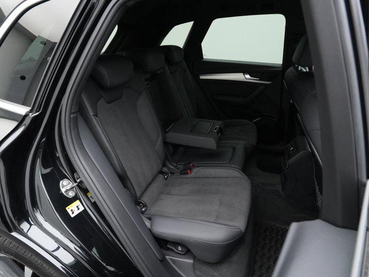 Vehicle Image 39