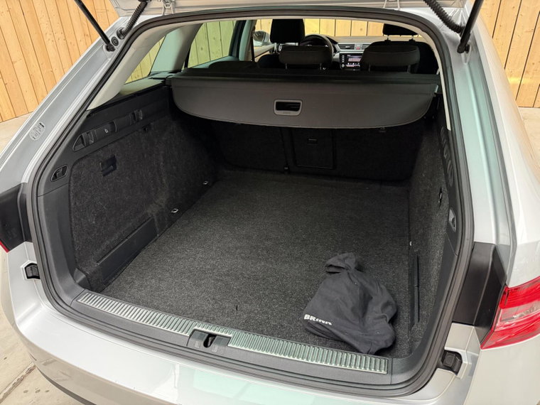 Vehicle Image 41