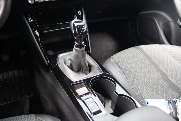 Vehicle Image 20