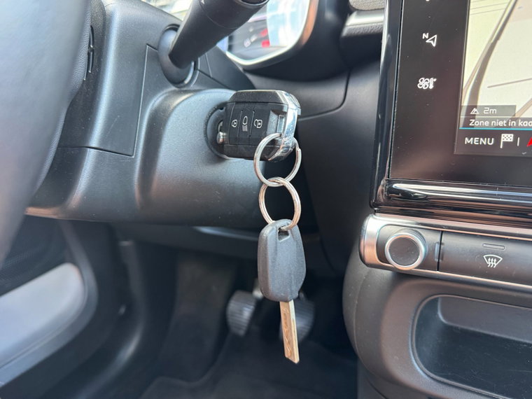 Vehicle Image 27