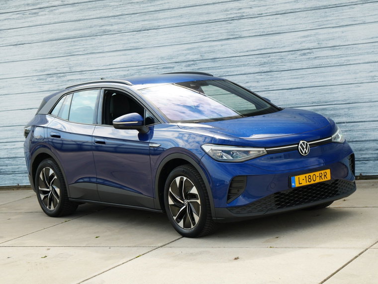 Vehicle Image 11