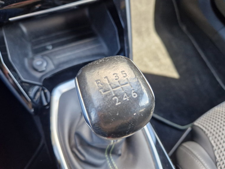 Vehicle Image 29