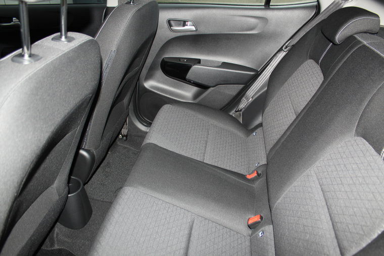 Vehicle Image 30