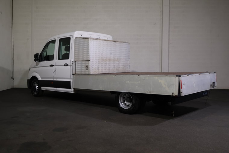 Vehicle Image 12