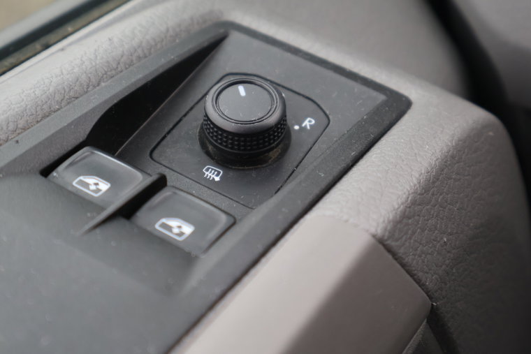 Vehicle Image 23