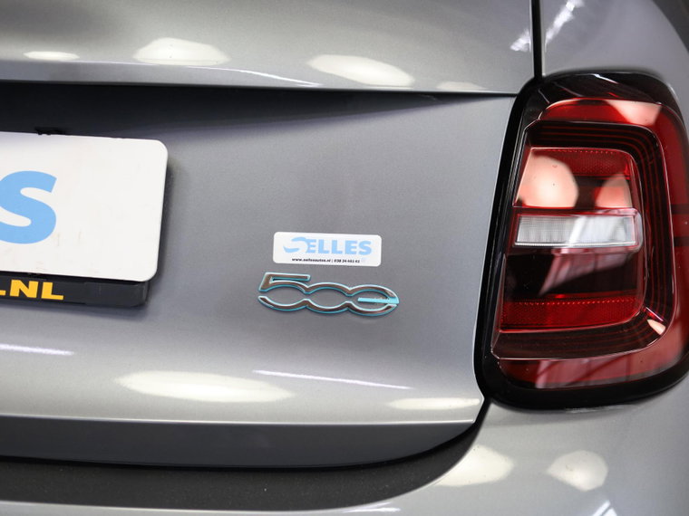 Vehicle Image 28
