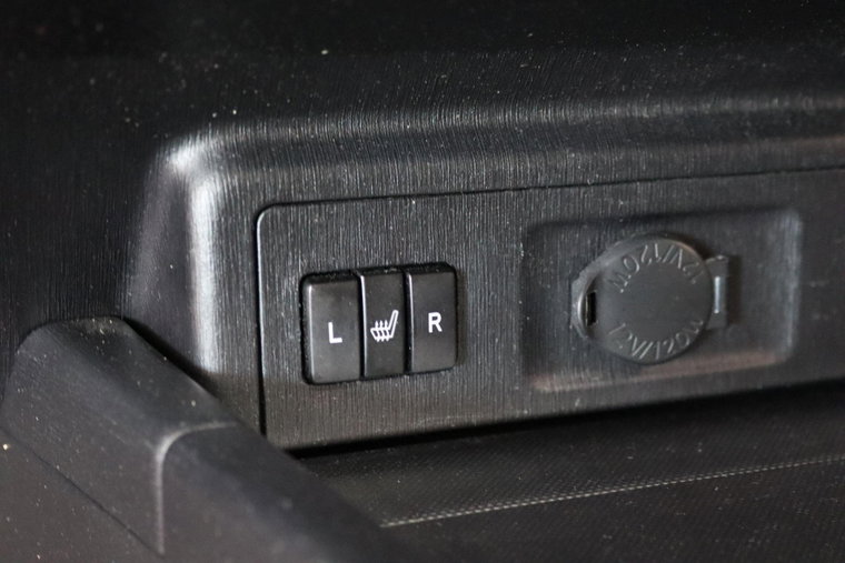Vehicle Image 35