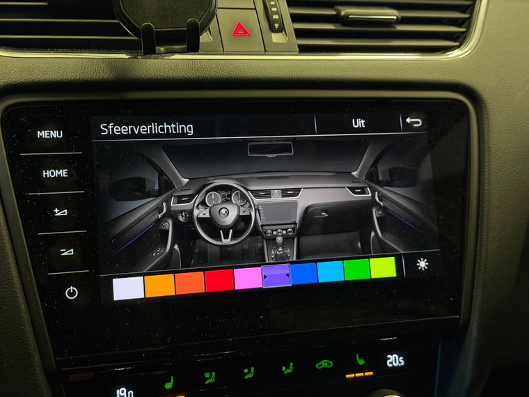 Vehicle Image 16