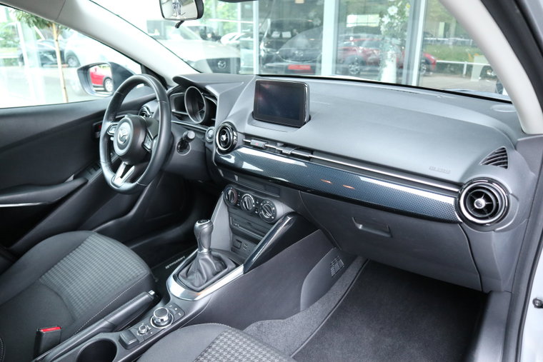Vehicle Image 14