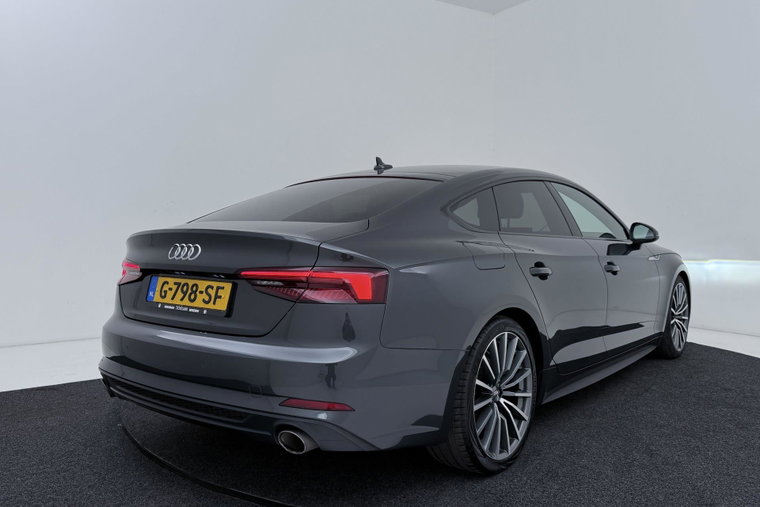 Vehicle Image 38